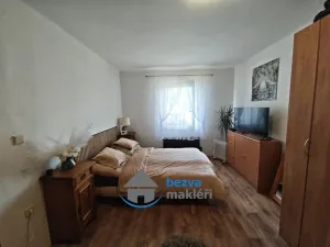 Prodej rodinného domu, Dolní Újezd - Jiříkov, 390 m2