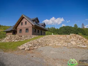 Prodej chalupy, Staré Město - Chrastice, Hynčice pod Sušinou, 288 m2