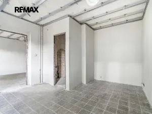 Prodej obchodního prostoru, Plzeň, Rokycanská, 27 m2