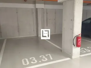 Pronájem garážového stání, Olomouc, Edmunda Husserla, 13 m2
