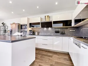 Prodej rodinného domu, Nová Role - Mezirolí, 136 m2