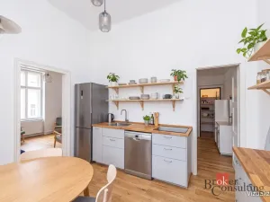 Prodej atypického bytu, Mariánské Lázně, Lidická, 102 m2