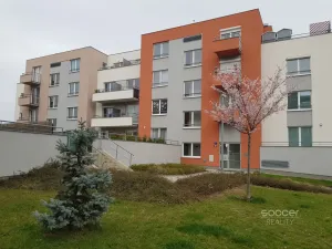 Pronájem bytu 1+kk, Praha - Letňany, Hlučkova, 38 m2