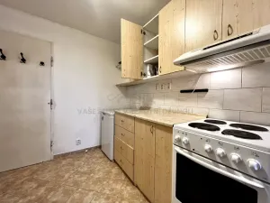 Pronájem bytu 3+1, Praha - Strašnice, Pod strání, 42 m2