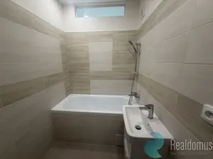 Pronájem bytu 1+1, České Budějovice, Dubenská, 44 m2