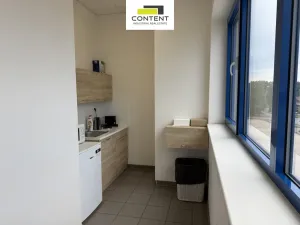 Pronájem výrobních prostor, Hradec Králové - Plotiště nad Labem, Náchodská, 7018 m2
