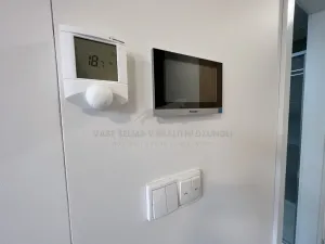 Pronájem bytu 1+kk, Praha - Smíchov, Plzeňská, 22 m2