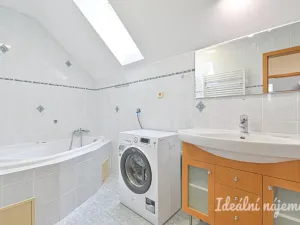 Pronájem bytu 2+kk, Brno, Marie Kudeříkové, 73 m2