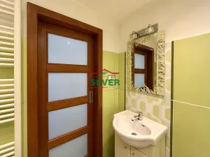 Prodej bytu 4+1, Osek, Hrdlovská, 82 m2