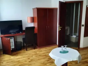 Prodej ubytování, Zeulenroda, Německo, 2077 m2