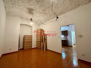 Pronájem bytu 1+1, Praha - Smíchov, Křížová, 37 m2