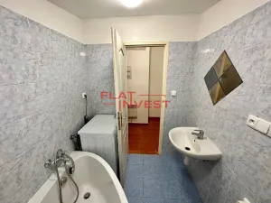 Pronájem bytu 1+1, Praha - Smíchov, Křížová, 37 m2