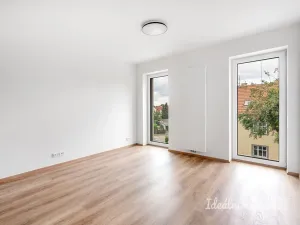 Pronájem bytu 1+kk, Praha - Čakovice, Danielova, 36 m2