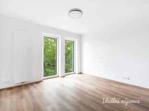 Pronájem bytu 1+kk, Praha - Čakovice, Danielova, 32 m2