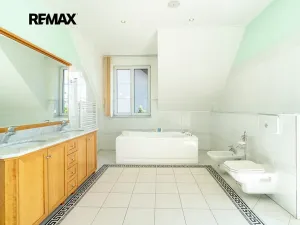 Prodej vily, Praha - Libuš, Betáňská, 507 m2
