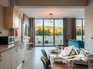 Prodej bytu 6+kk a větší, Stalos, Řecko, 373 m2