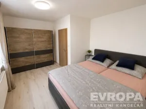 Pronájem bytu 2+kk, Plzeň - Újezd, Halštatská, 42 m2