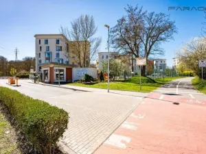 Pronájem bytu 2+kk, Praha - Hloubětín, Nademlejnská, 50 m2