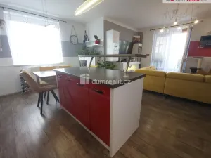 Prodej bytu 4+kk, Vochov, 85 m2