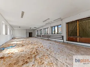 Prodej skladu, Varnsdorf, Dvořákova, 7660 m2