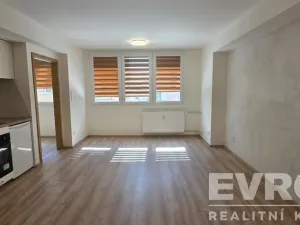 Pronájem bytu 2+kk, Kolín - Kolín III, Žižkova, 42 m2