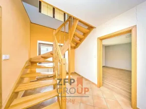Prodej rodinného domu, Senice na Hané, 227 m2
