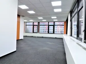 Pronájem kanceláře, Praha - Libeň, Sokolovská, 66 m2