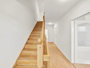 Pronájem rodinného domu, Praha - Štěrboholy, Pod areálem, 324 m2