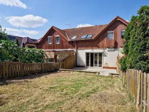 Pronájem rodinného domu, Praha - Štěrboholy, Pod areálem, 324 m2