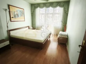 Pronájem bytu 3+1, Karlovy Vary, Bulharská, 90 m2