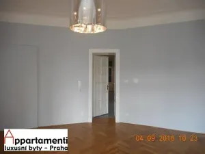 Pronájem kanceláře, Praha - Josefov, Kaprova, 45 m2