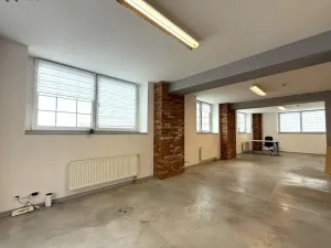 Pronájem obchodního prostoru, Praha - Čakovice, Cukrovarská, 468 m2