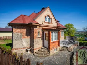 Prodej rodinného domu, Dobrovice, 219 m2
