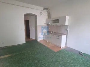 Pronájem bytu 2+kk, Plzeň, Spolková, 37 m2