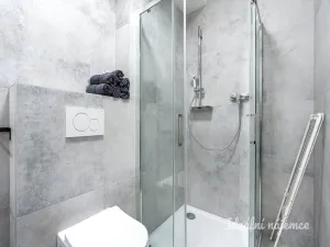 Pronájem bytu 2+kk, Praha - Kyje, Za černým mostem, 42 m2