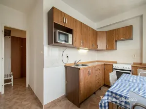 Pronájem bytu 2+1, Praha - Strašnice, Černokostelecká, 52 m2