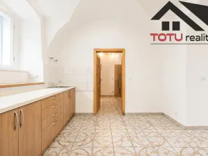 Prodej bytu 3+1, Kuks, 91 m2