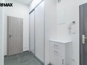 Pronájem bytu 2+kk, Praha - Bubeneč, Terronská, 62 m2