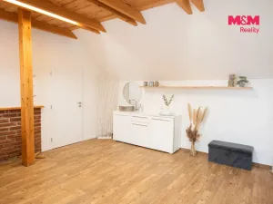 Pronájem obchodního prostoru, Hradec Králové - Kukleny, Pražská třída, 23 m2