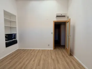 Pronájem kanceláře, Brno - Ponava, Štefánikova, 13 m2