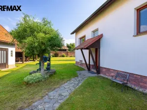 Prodej rodinného domu, Sezemice - Kladina, 202 m2