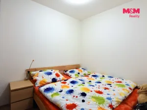 Pronájem bytu 2+kk, Praha - Vysočany, Strnadových, 58 m2