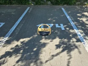 Pronájem garážového stání, Brno, Heršpická, 12 m2