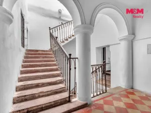 Prodej rodinného domu, Jičín - Staré Město, Valdštejnovo náměstí, 917 m2