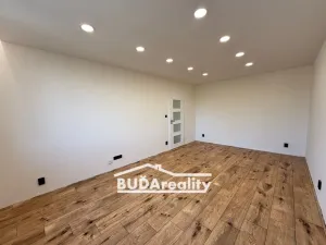 Prodej bytu 2+kk, Otrokovice, J. Jabůrkové, 58 m2