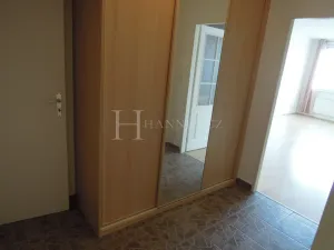 Pronájem bytu 2+kk, Praha - Troja, Hnězdenská, 50 m2