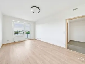 Pronájem bytu 2+kk, Praha - Strašnice, Strančická, 52 m2