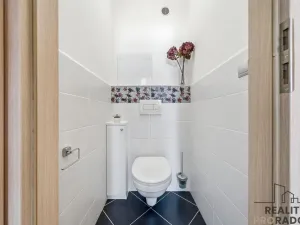 Prodej bytu 3+1, Olomouc - Neředín, Stiborova, 71 m2