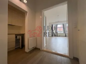 Pronájem bytu 1+1, Praha - Vršovice, 28. pluku, 43 m2