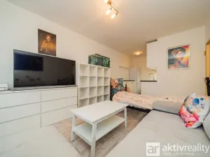 Prodej bytu 2+kk, Neratovice, Na Výsluní, 43 m2